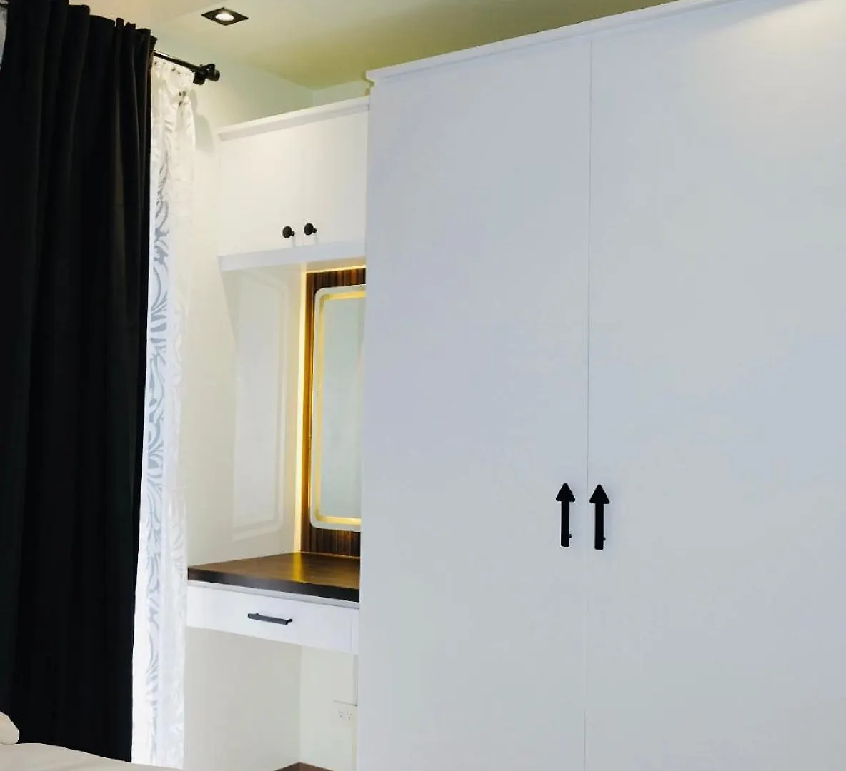 Serene Stays At Shore Pasay Filipinler