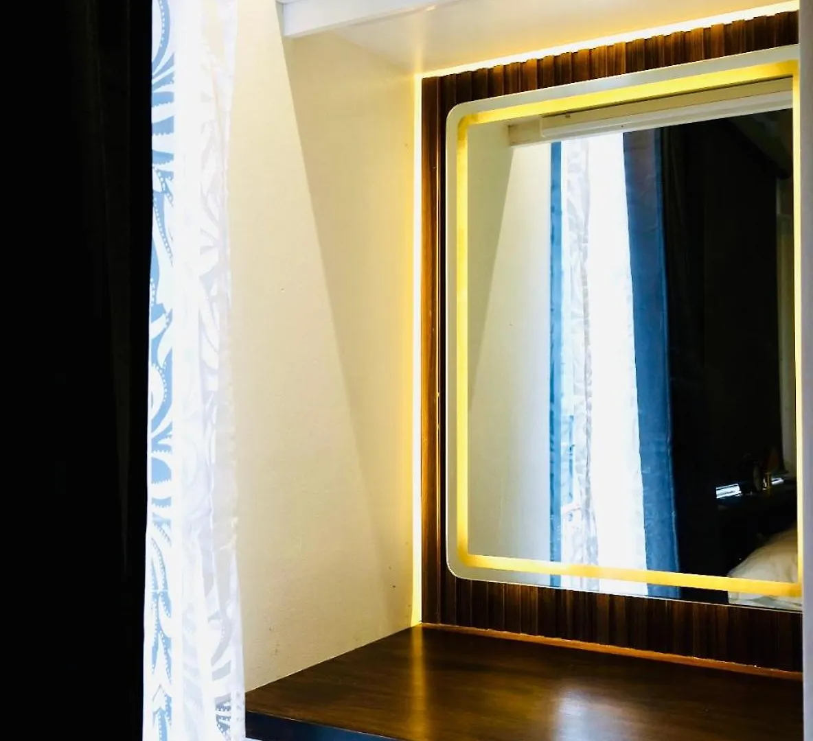 Serene Stays At Shore Pasay Apart Otel